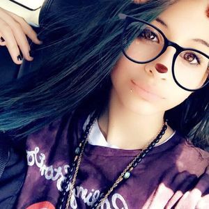 Meet your Posher, Gia jude